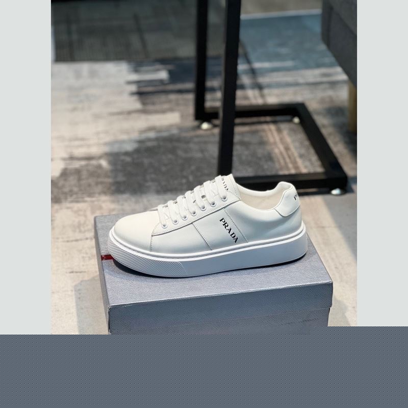Pra*a sneakers